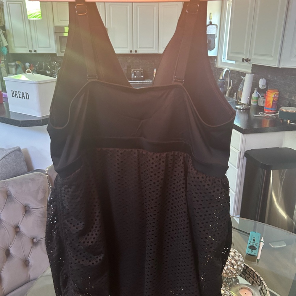 SWIM BY CACIQUE SIZE 20 (FITS 16-20). Adjustable straps/built in cover up. - Picture 6 of 8